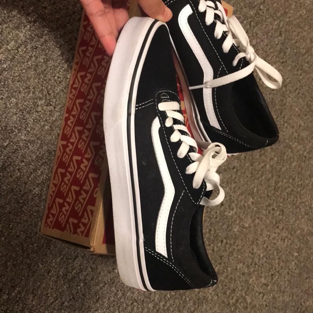 Vans - Picture 2 of 3
